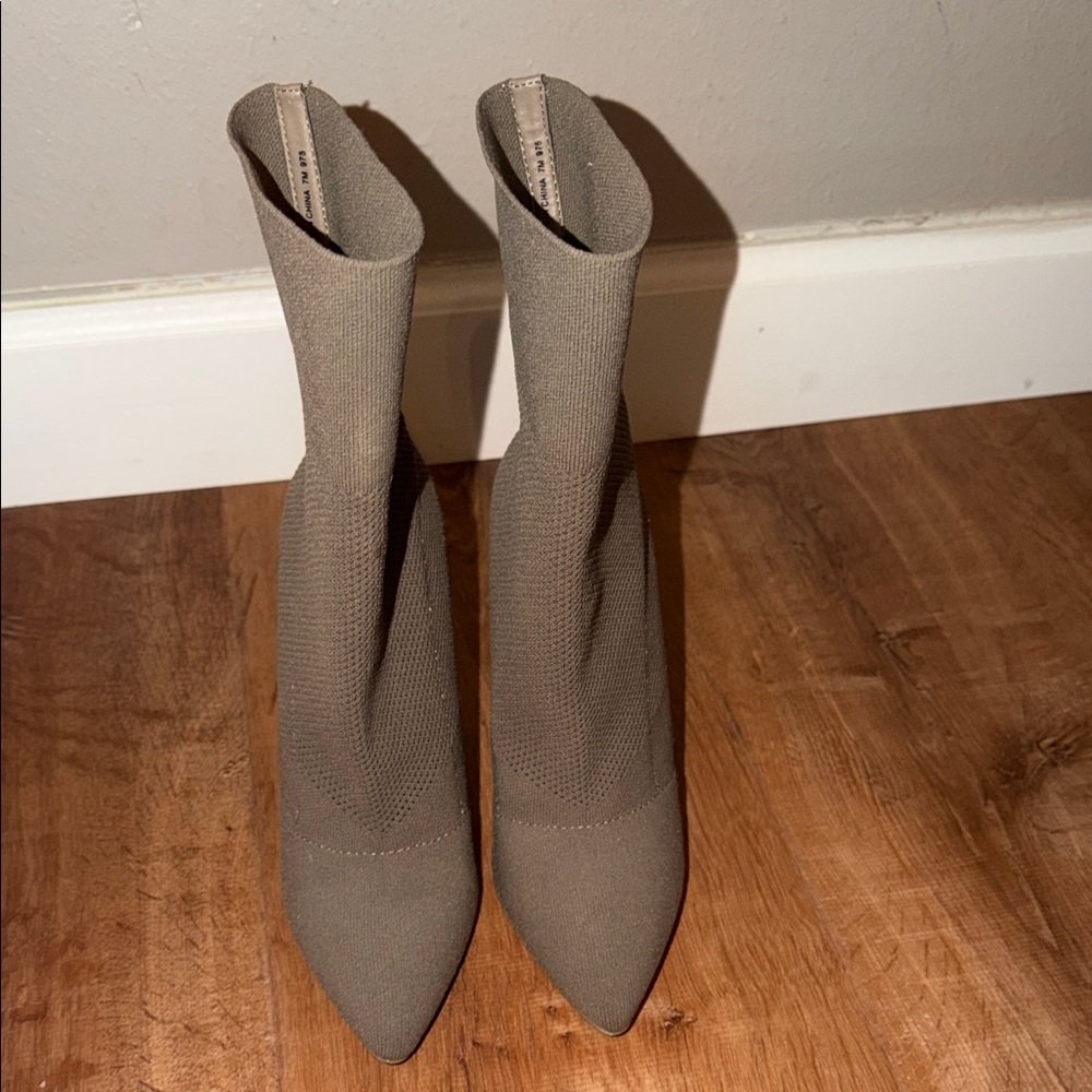 Steve Madden Taupe Heeled Boots